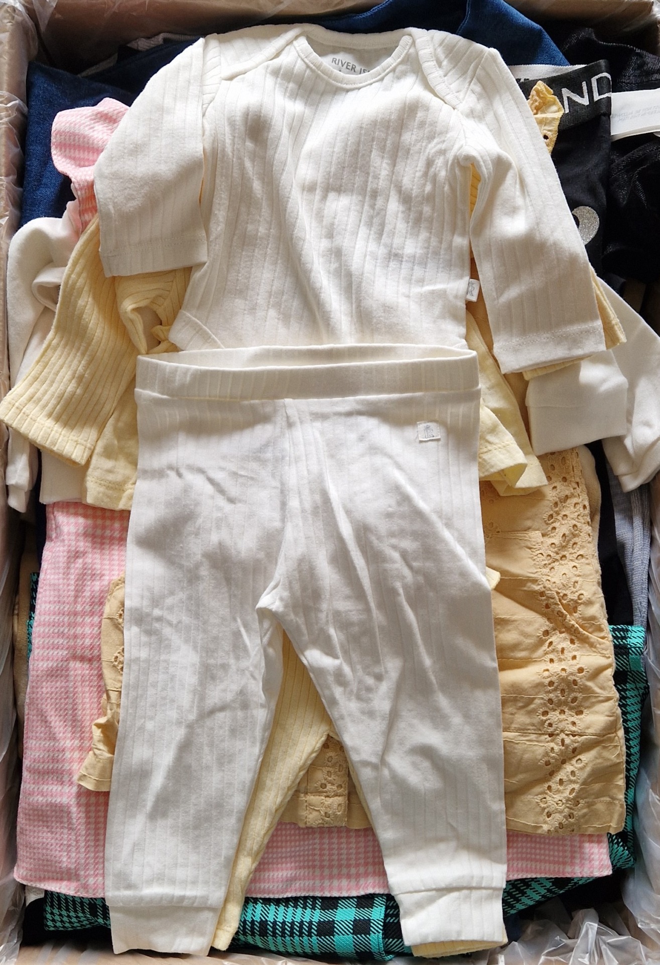 River Island Kids 8 kg - Image 3