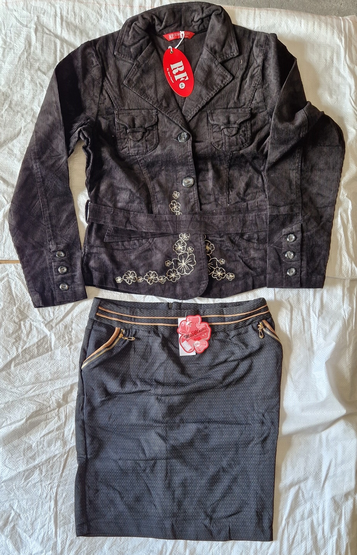 Boutique Mix 17 pcs - Image 4