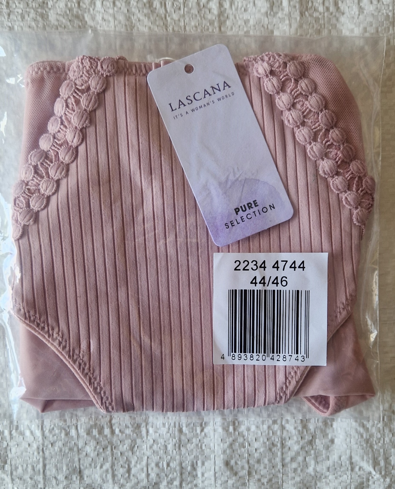 Branded Lingerie Mix 100 Pieces - Image 16