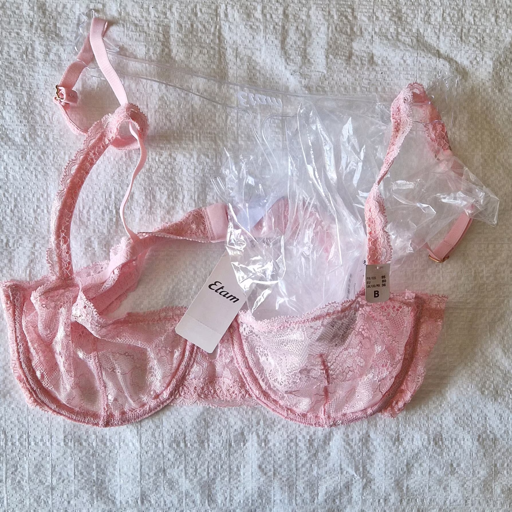 Branded Lingerie Mix 100 Pieces - Image 11